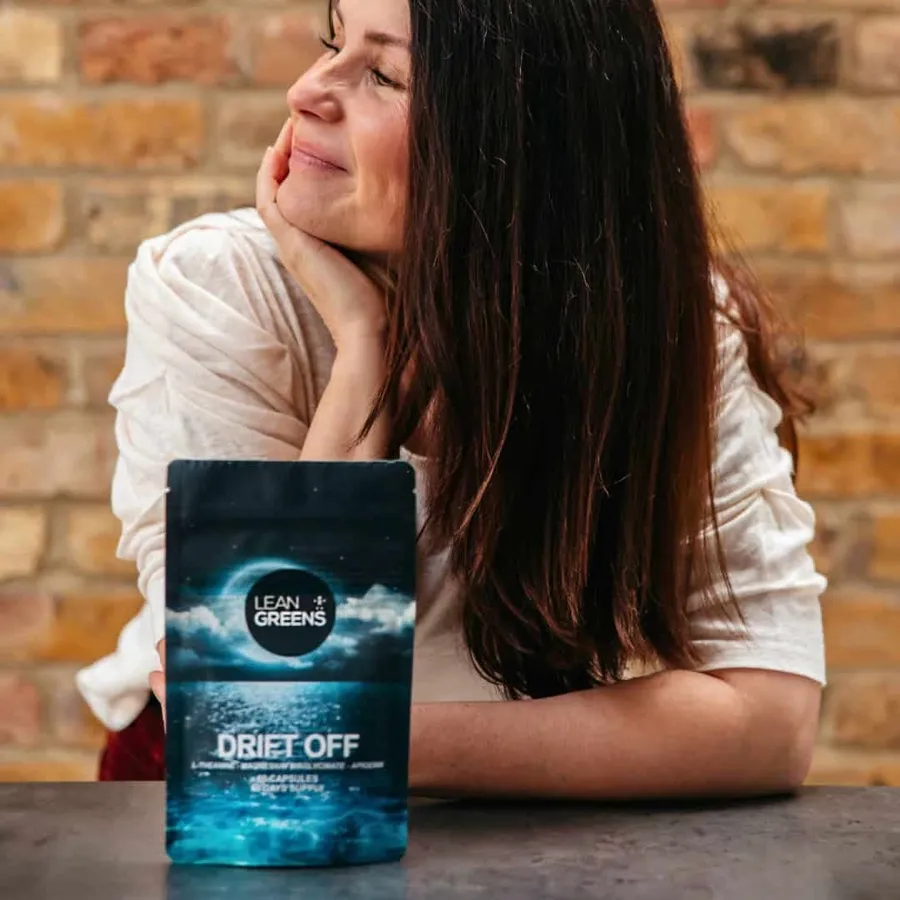 A Lean Greens customer with a pack of Drift Off